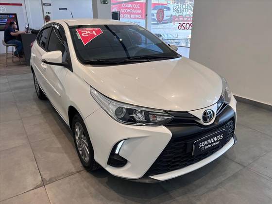 TOYOTA YARIS 1.5 16V FLEX XS MULTIDRIVE TOYOTA YARIS 1.5 16V FLEX XS MULTIDRIVE